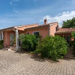 Apartment At Vintiana *